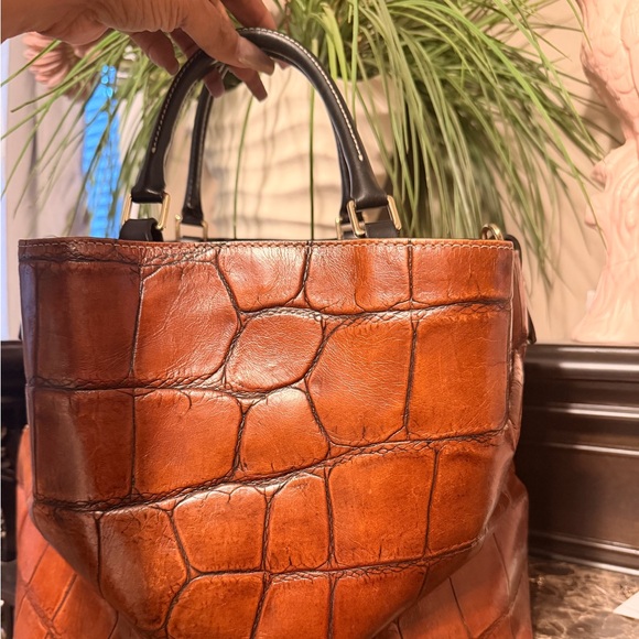 Dooney & Bourke Tan Croc-Embossed Shoulder Bag with wallet - Picture 7 of 7